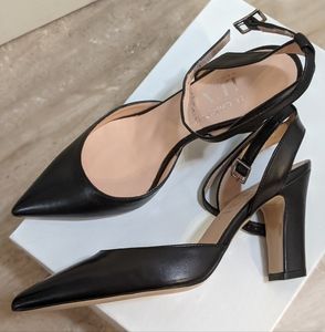 New le Chateau LUXE Italy 37 leather pumps point toe